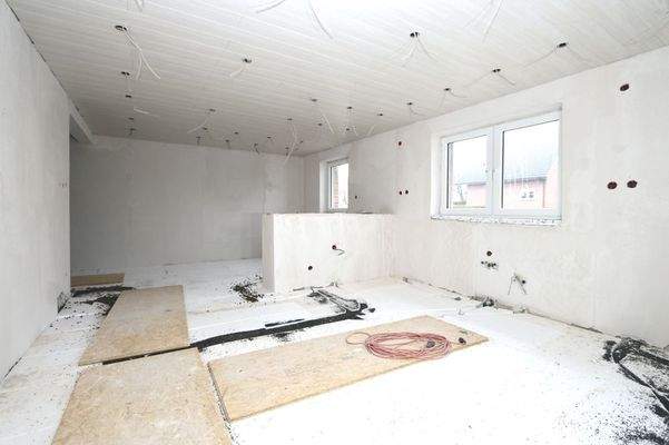 offen gestalteter Koch- und Essbereich