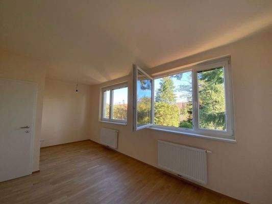 Zimmer gartenseitig 1.Stock