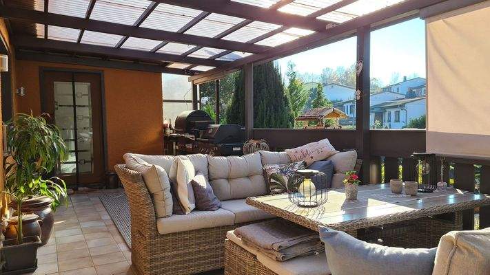 überdachte Terrasse EG - Outdoorküche
