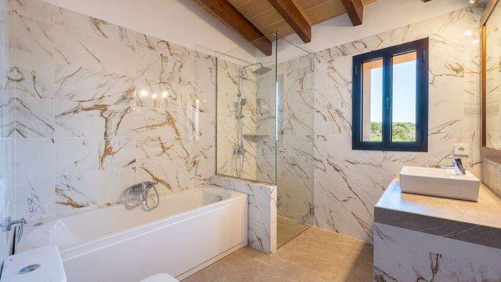 Santany Mallorca Villa zur Miete Badezimmer 92546