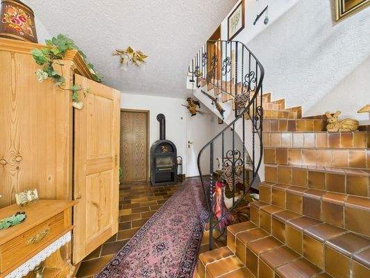 Foyer / Treppe ins  Obergeschoss