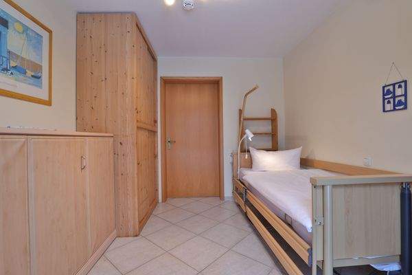 2. Schlafzimmer mit zusätzlicher Schlafmöglichkeit