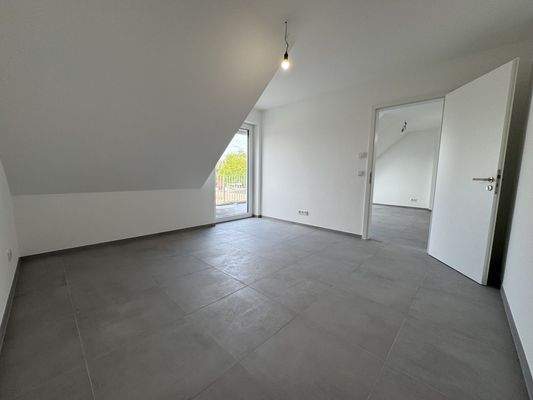 4AEB41CD-833D-4D93-97DA-64A62F10415D