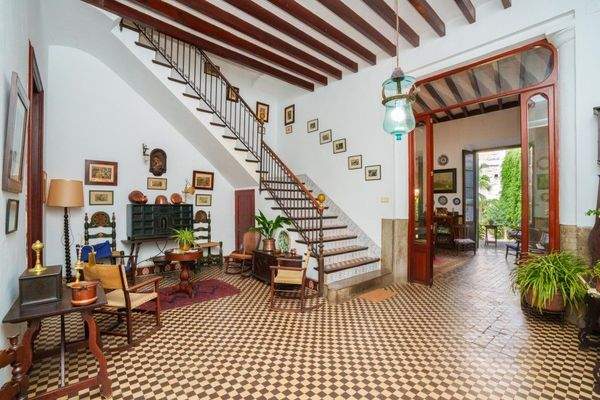 Herrenhaus mit Innenhof zu verkaufen in Soller, Mallorca