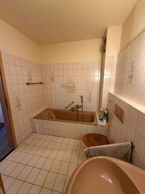 OG WannenDuschbad innenliegend (4)