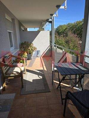 großer Sonnenbalkon