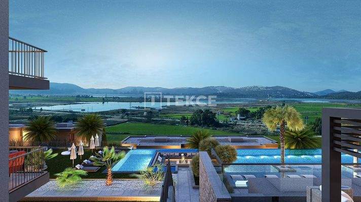 Apartments with Sea View in a Complex in Dörttepe Bodrum