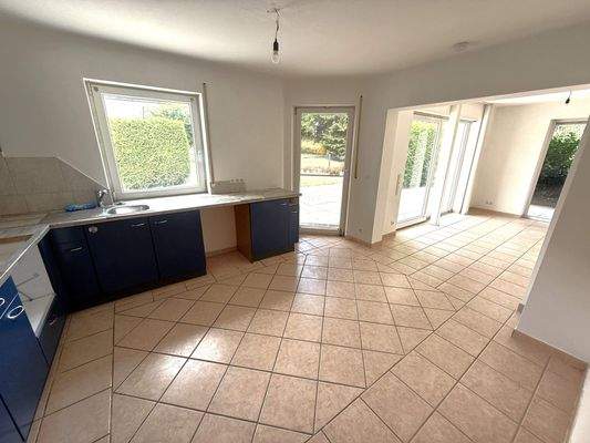 Küche und Essbereich im EG