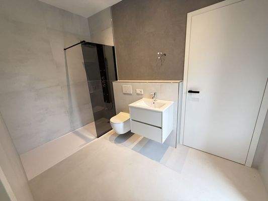 Gästebad mit Dusche