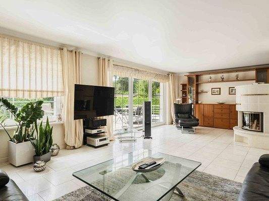 großer und heller Wohnbereich