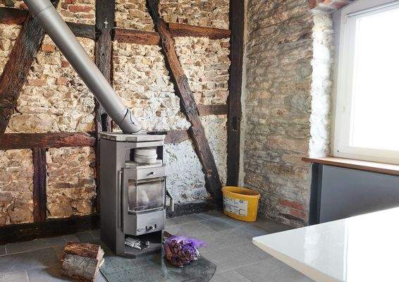 Der Ofen im Esszimmer