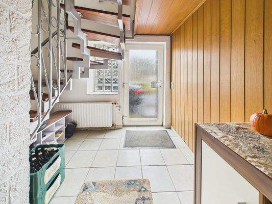 Flur 1 DG in EG Whg. Hausnr.106a