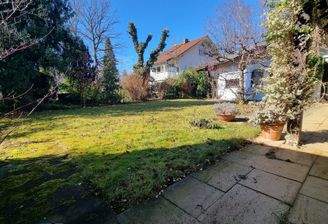 Terrasse mit Garten 2.jpg