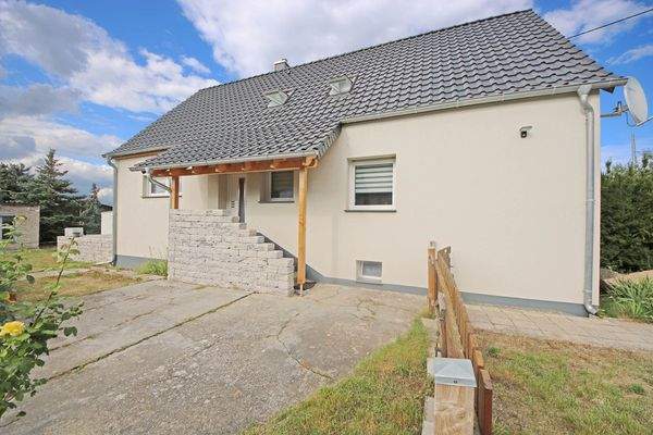 Hausansicht / Hauseingang