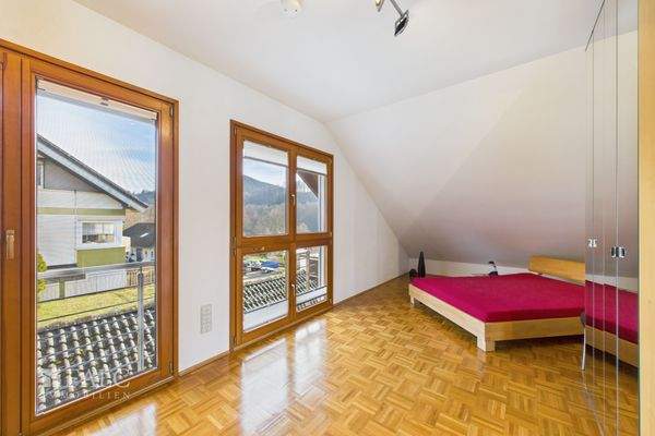 Kinderzimmer 1 DG -2