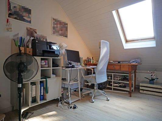 Arbeits- und Kinderzimmer