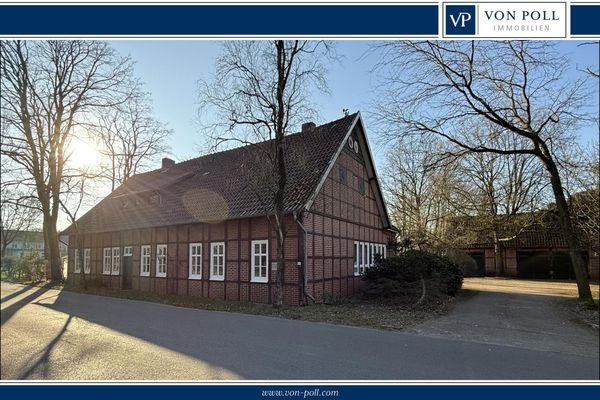 stilvolles Zweifamilienhaus mit Altbaucharme
