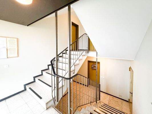 gepflegtes Treppenhaus