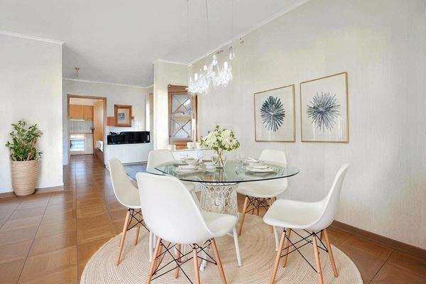 Esszimmer - mögliche Möblierung