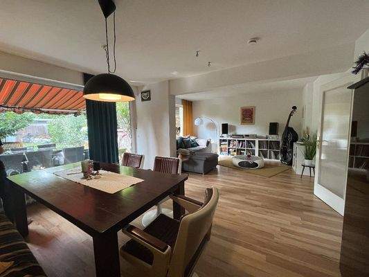 Wohn-/Esszimmer