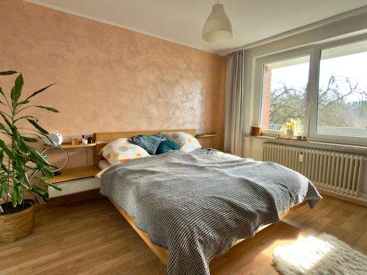 Schlafzimmer (OG-Wohnung)