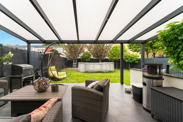 EG Terrasse mit Blick zum Garten