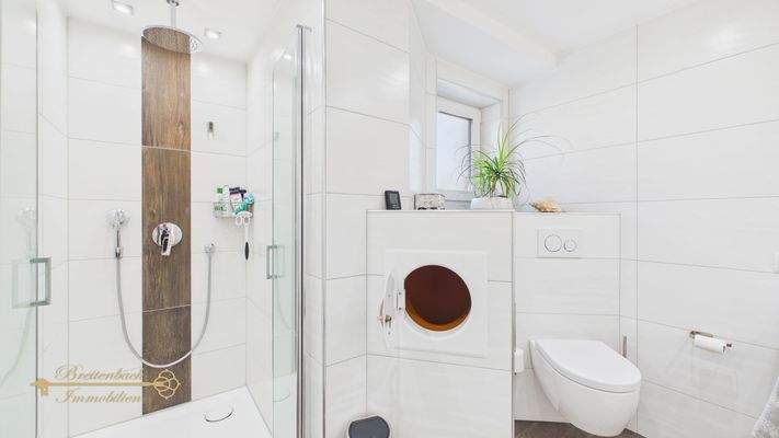 Wäscheschacht | Badezimmer | OG 