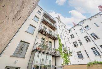 Rückansicht mit Balkonen