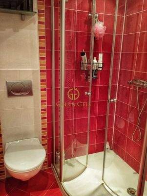 DG, Bad/Dusche und WC