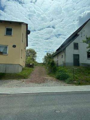 Zufahrt zum Grundstück