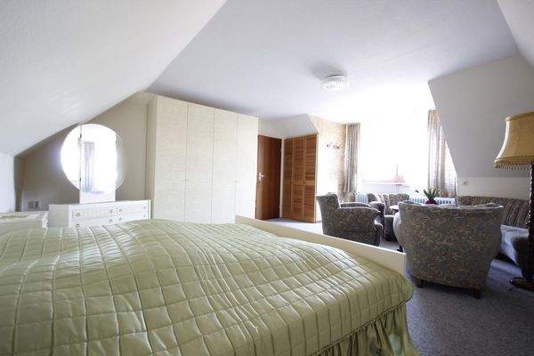 DG - Schlafzimmer 3von3