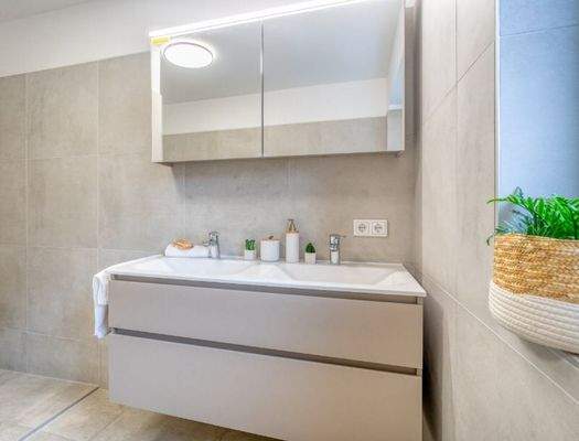 HP7-3-Zimmer-Wohnung-Schallmoos-Badezimmer