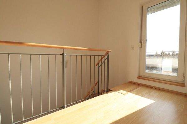 heller Treppenaufgang