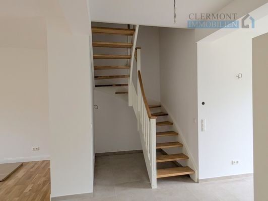 Treppe ins Obergeschoss