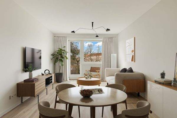 Wohn-Esszimmer mit West-Balkon