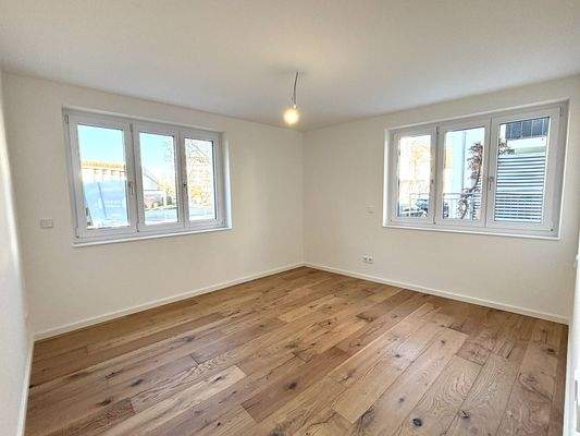 Schlafzimmer mit Ankleideraum