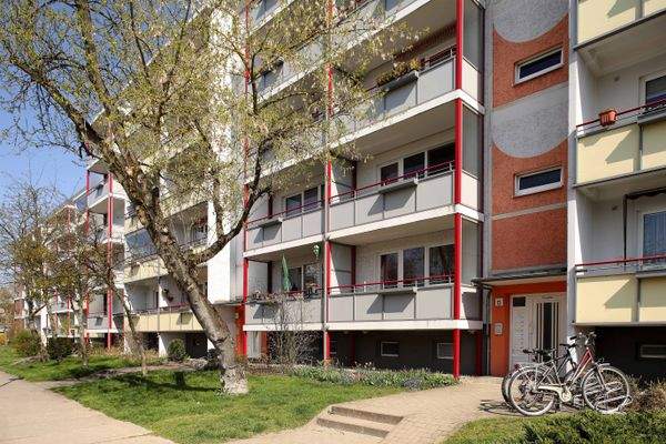 A.Schweitzerstr.9-15