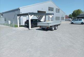 Aussenansicht große Halle