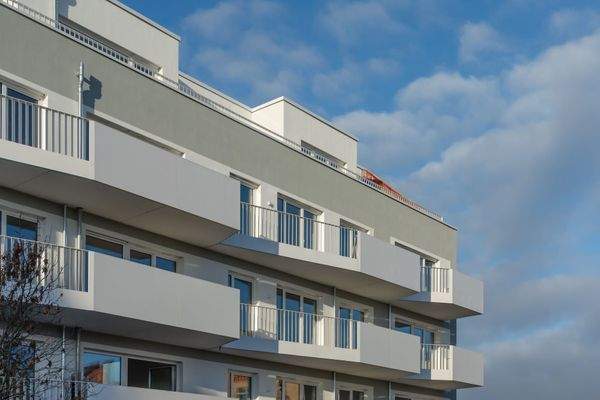 Ihr neues Zuhause in Berlin   – lichtdurchflutete Wohnungen mit bis zu drei Schlafzimmern in Neukölln