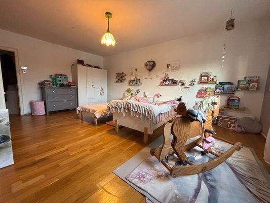 1. Schlafzimmer 2. OG