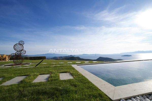 Stylish Villas with Panoramic Sea Views in Gumusluk Bodrum