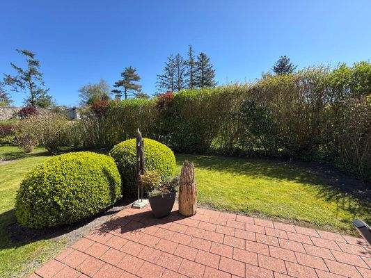 Sonnenterrasse in Südausrichtung (Sommerbild)