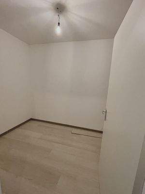 1867AD05-F3B0-4A26-BD44-EAACA1AF1062