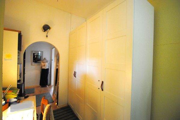 1. OG Blick in den Flur