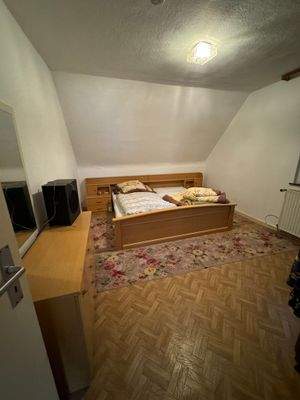 IMG_4216 Schlafzimmer2 OG.JPEG