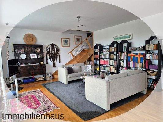 Wohnbereich Blick Aufgang Galerie.jpg