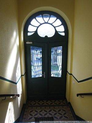 Hausstür (innen - Dachgeschosswohnung in Radebeul