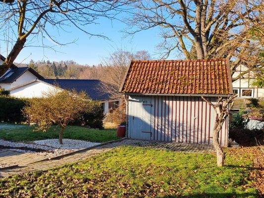 Gartenhütte mit viel Stauraum