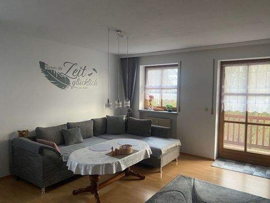 Wohnen mit Blick zum Balkon