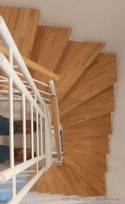 Hochwertige Holztreppe